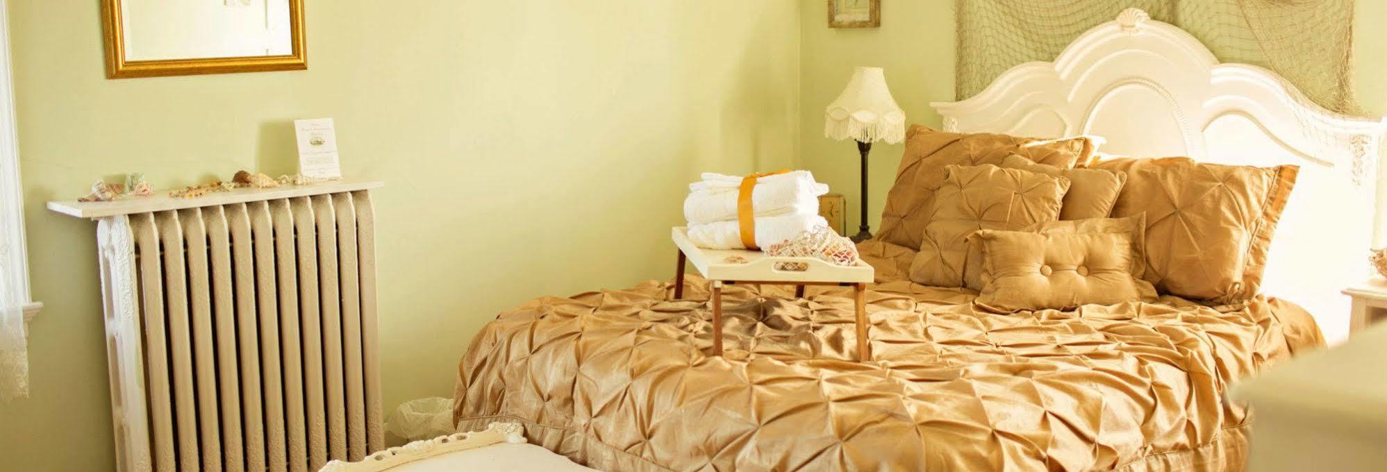 Bayside Bed And Breakfast Everett Ngoại thất bức ảnh